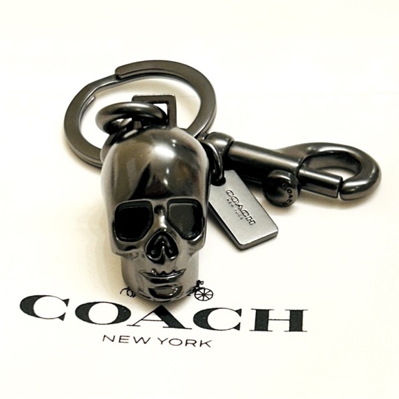 RARE Coach Skull Keychain/ Bag Charm - Picture 16 of 16